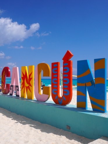 letras-cancun-playa-chacmool