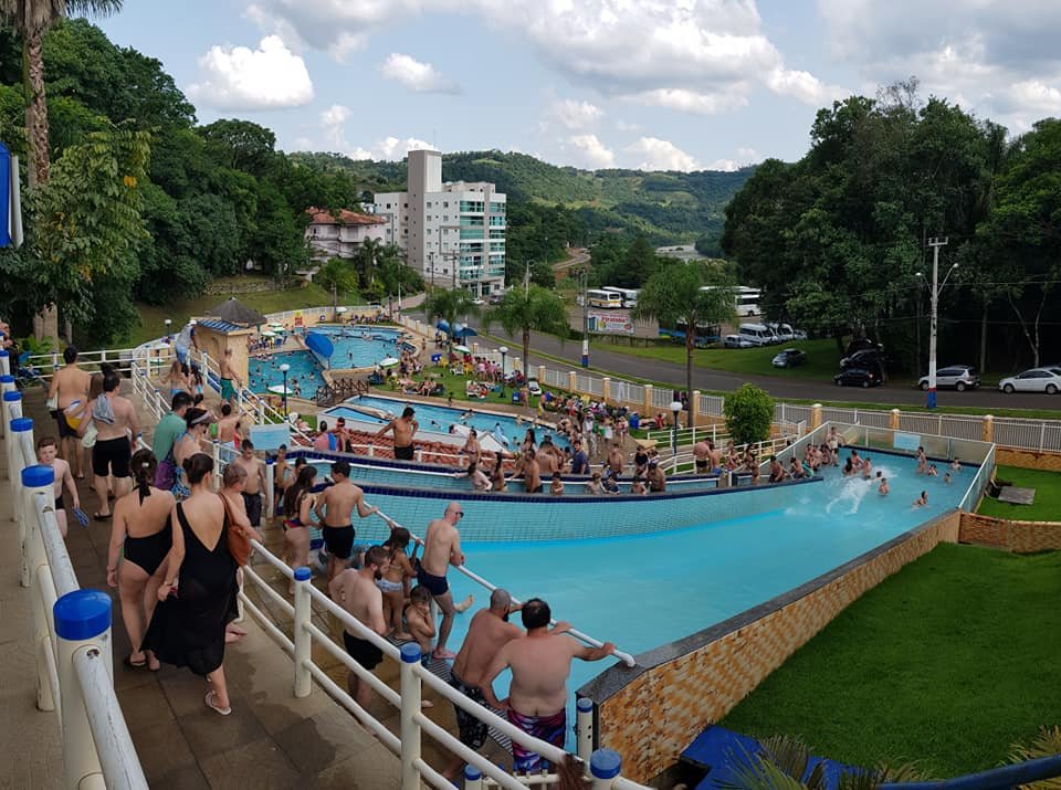 Viaje a Piratuba desde Posadas | 5 noches pensión completa y termas - Octubre 2025 1 Viaje a Piratuba desde Posadas | 5 noches pensión completa y termas - Octubre 2025