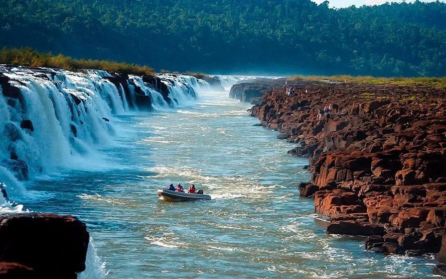 Saltos del Moconá desde Posadas – Excursión Privada al Parque Provincial Moconá 1 Saltos del Moconá desde Posadas – Excursión Privada al Parque Provincial Moconá