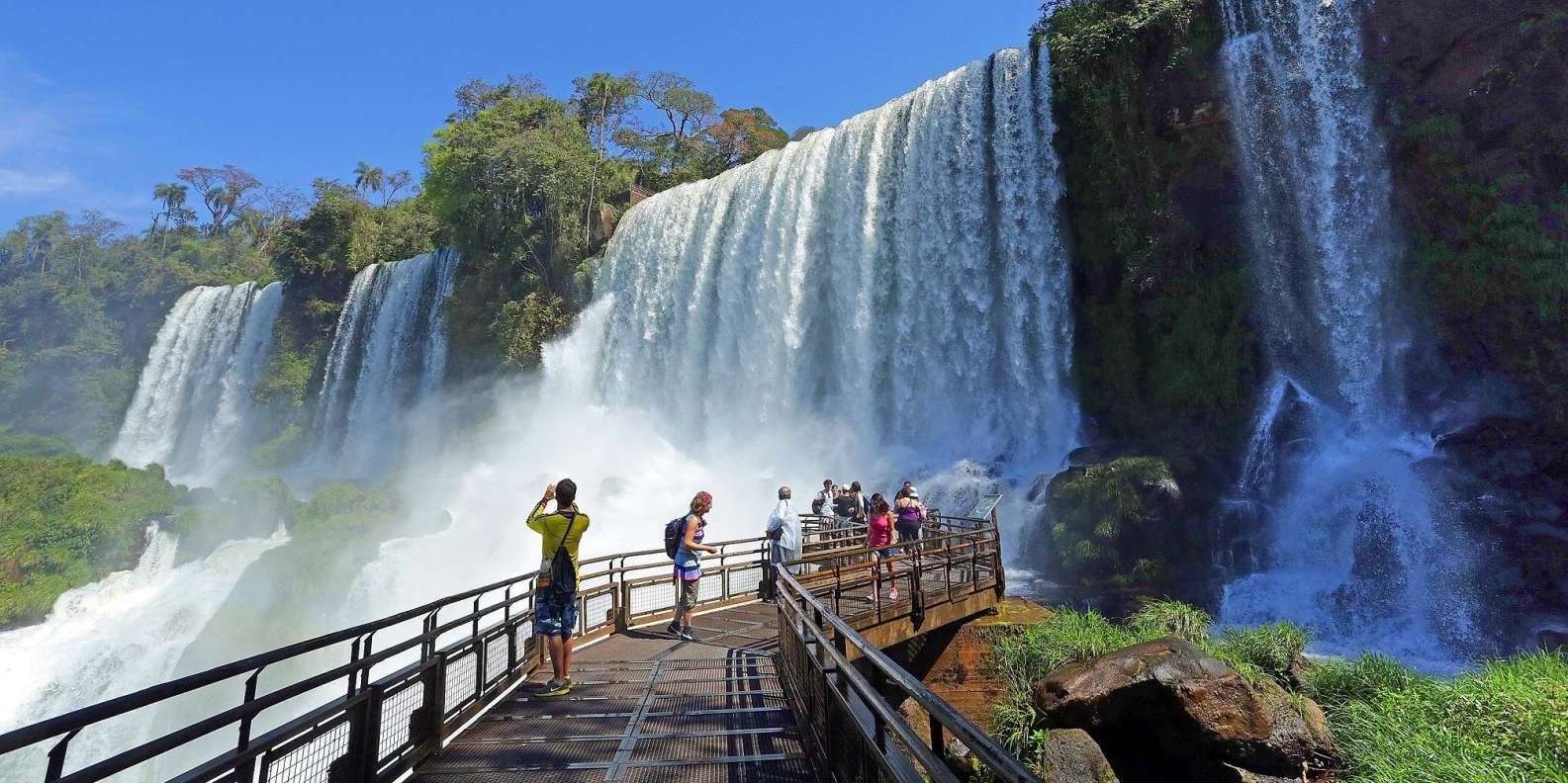 Cataratas Argentinas + Brasil + Parque das Aves 1 Cataratas Argentinas + Brasil + Parque das Aves